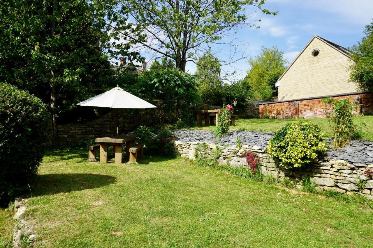 The Coach House And The Stable Apartment Woodchester Exterior photo